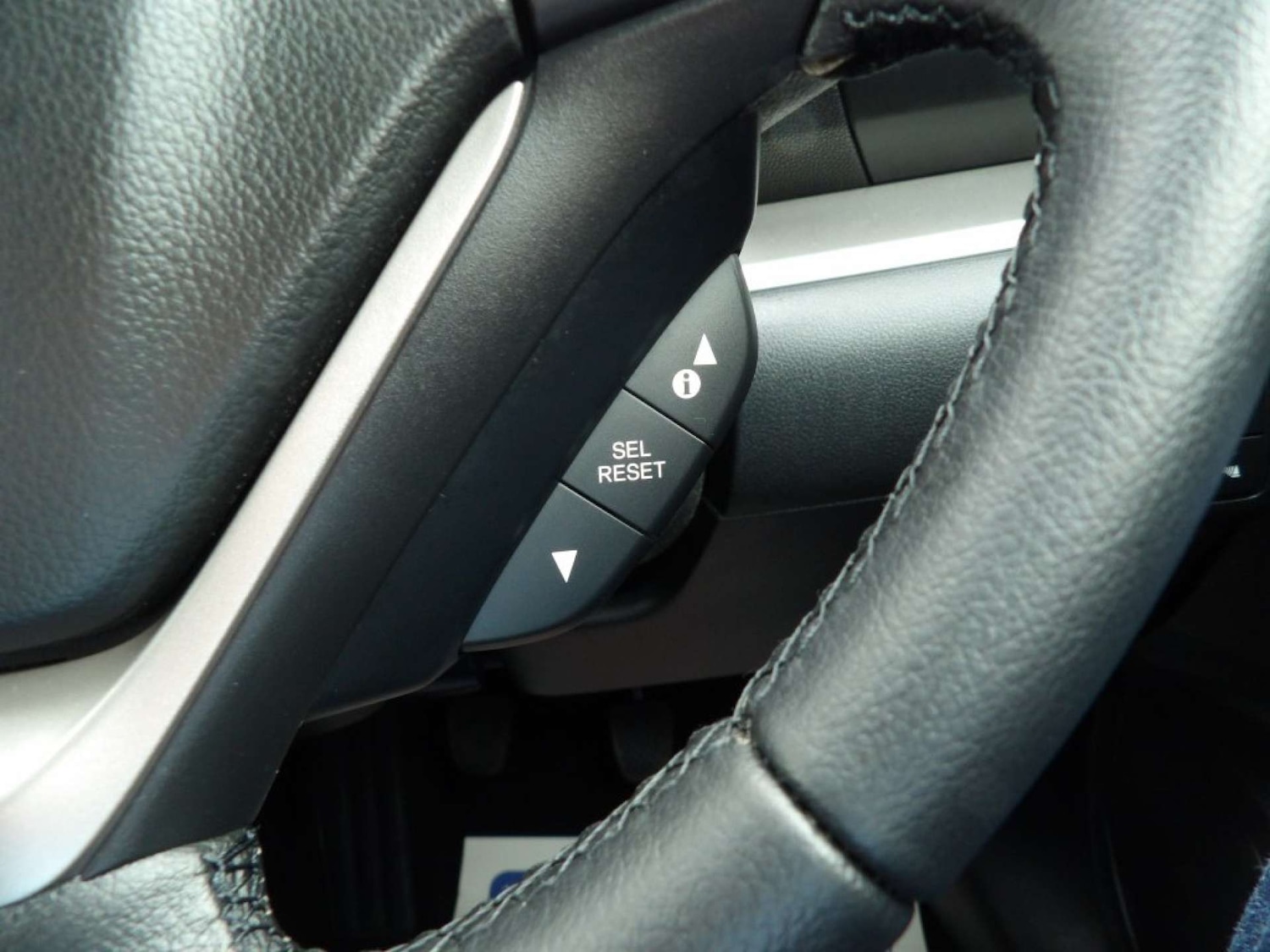 Used Honda CR-V 2014 for sale - 76601008: Photo 24