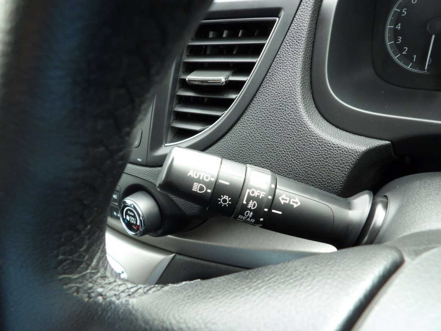 Used Honda CR-V 2014 for sale - 76601008: Photo 25