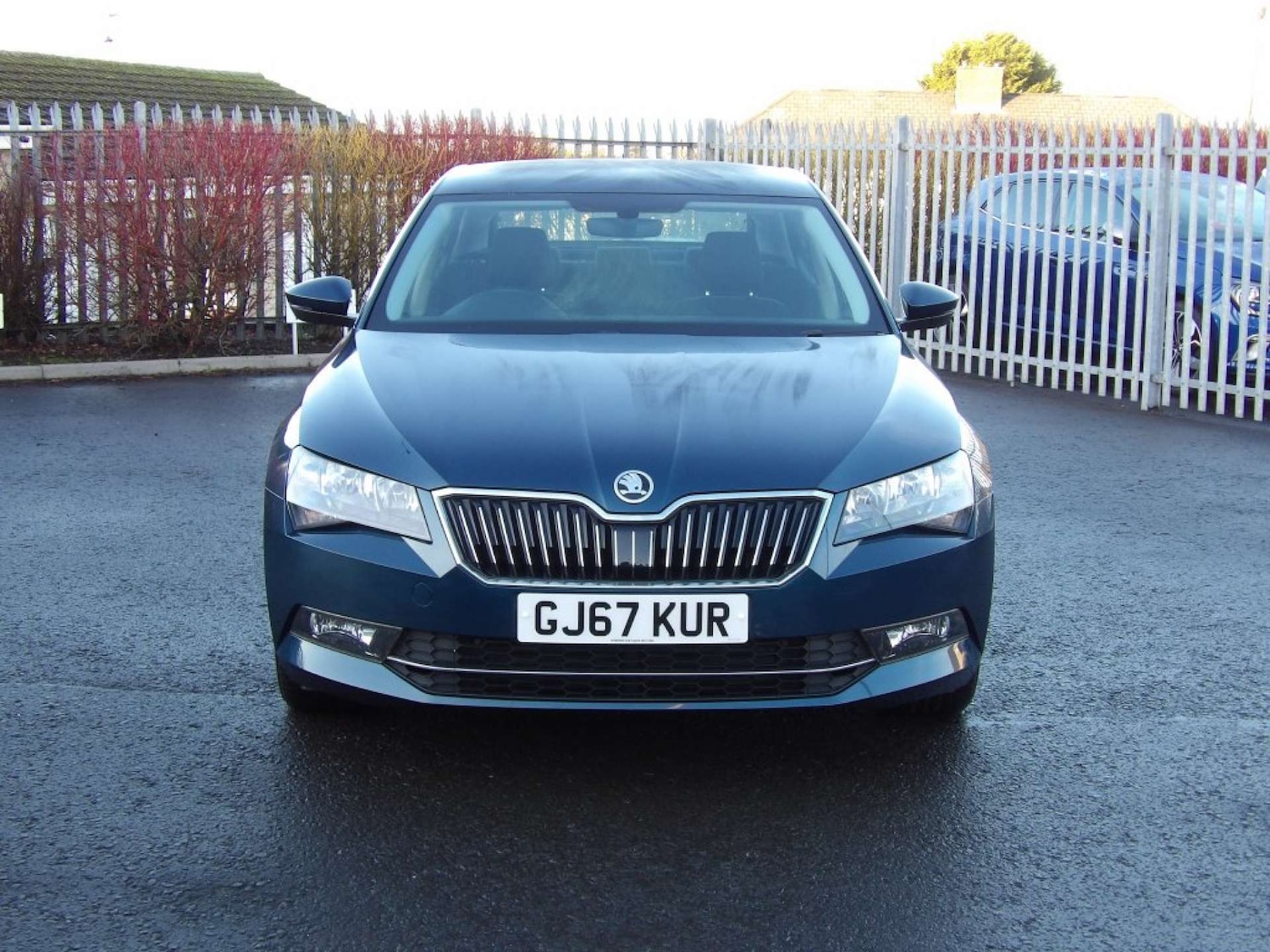 Used Skoda Superb 2017 for sale - 76885179: Photo 2