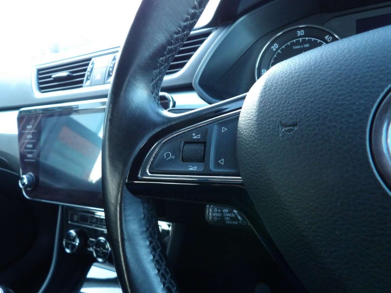 Used Skoda Superb 2017 for sale - 76885179: Photo 23