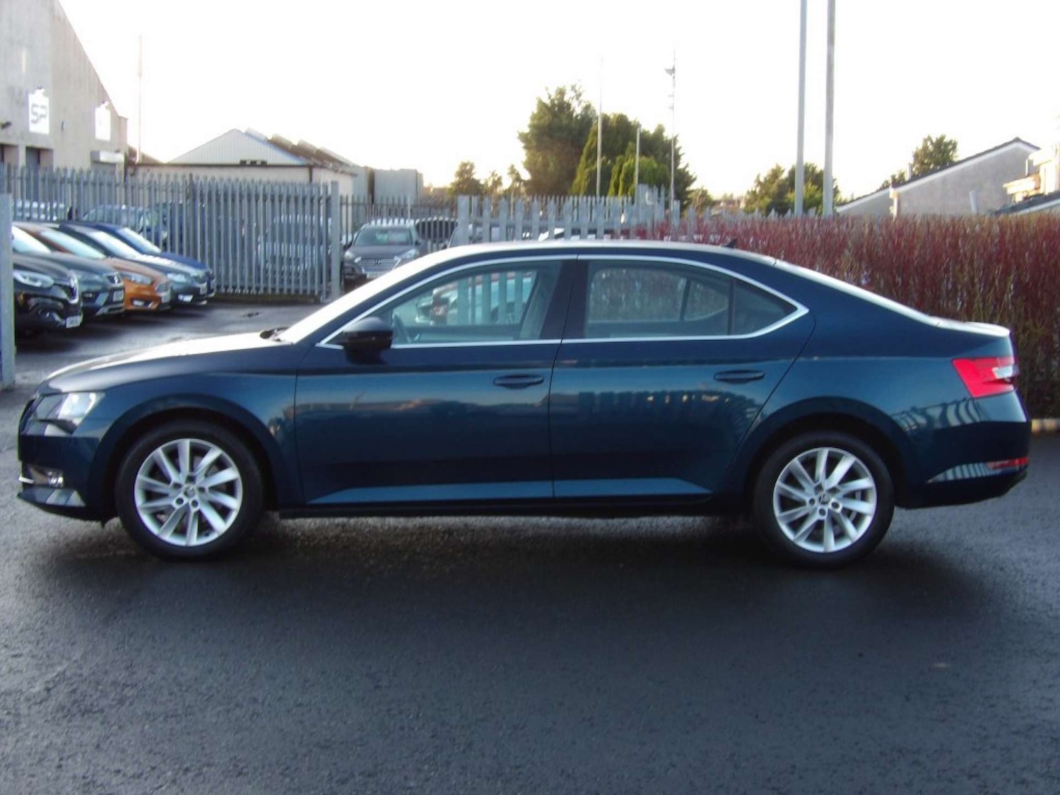 Used Skoda Superb 2017 for sale - 76885179: Photo 4