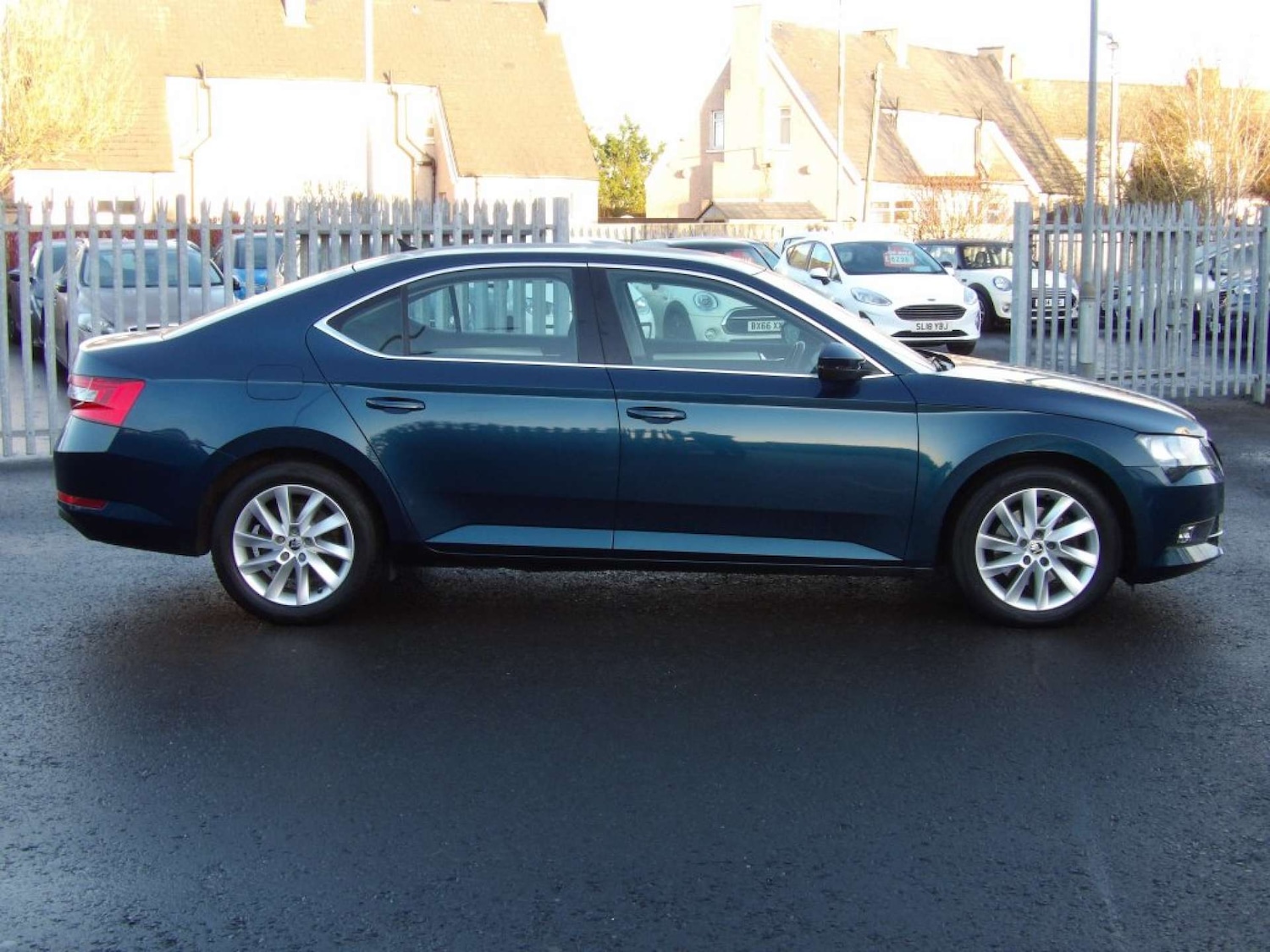 Used Skoda Superb 2017 for sale - 76885179: Photo 8