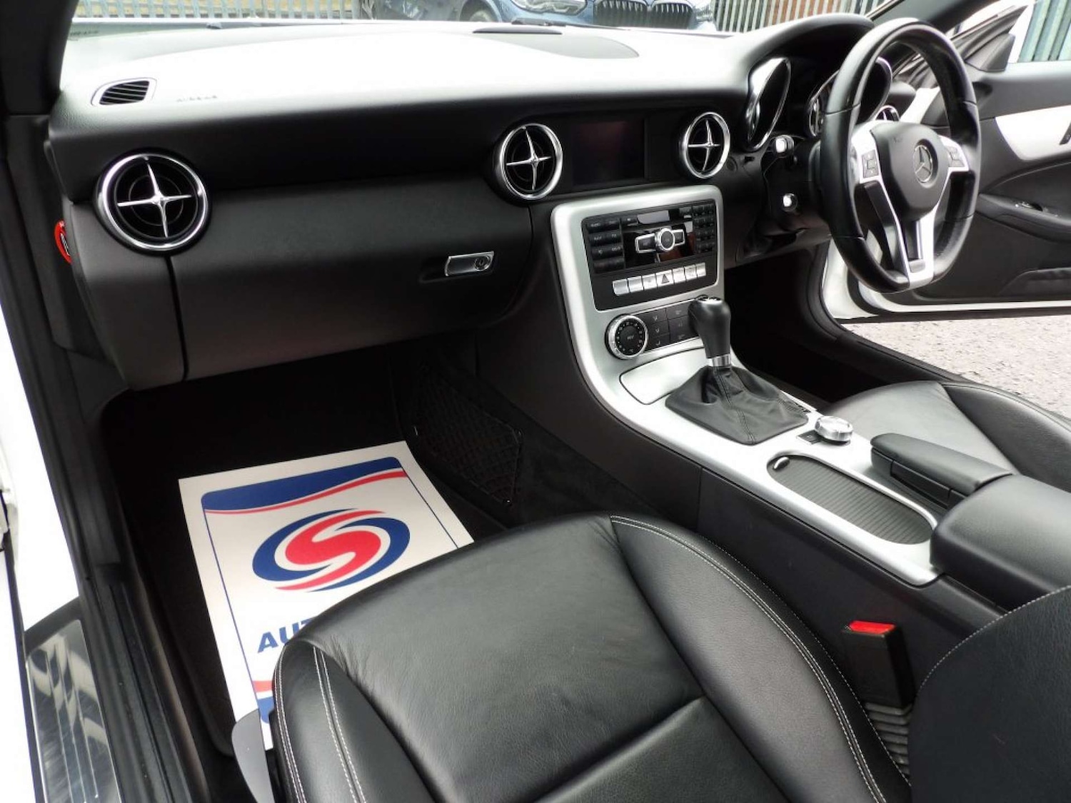 Used Mercedes-Benz SLK 2013 for sale - 76608836: Photo 22