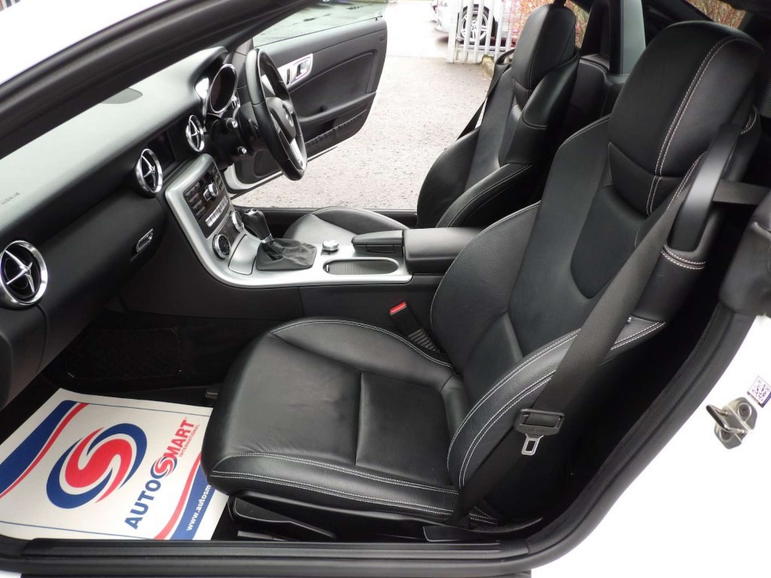 Used Mercedes-Benz SLK 2013 for sale - 76608836: Photo 23