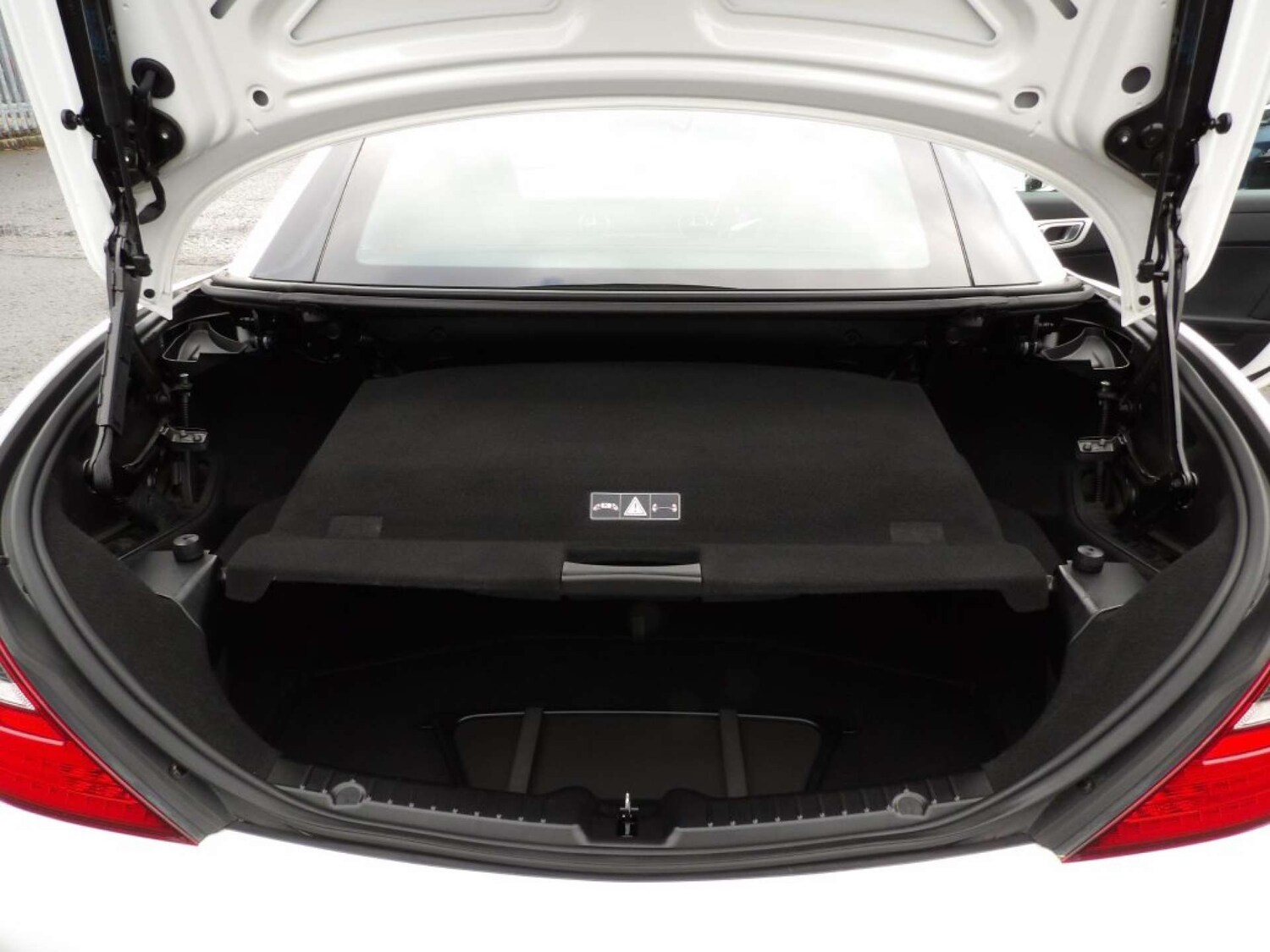 Used Mercedes-Benz SLK 2013 for sale - 76608836: Photo 26