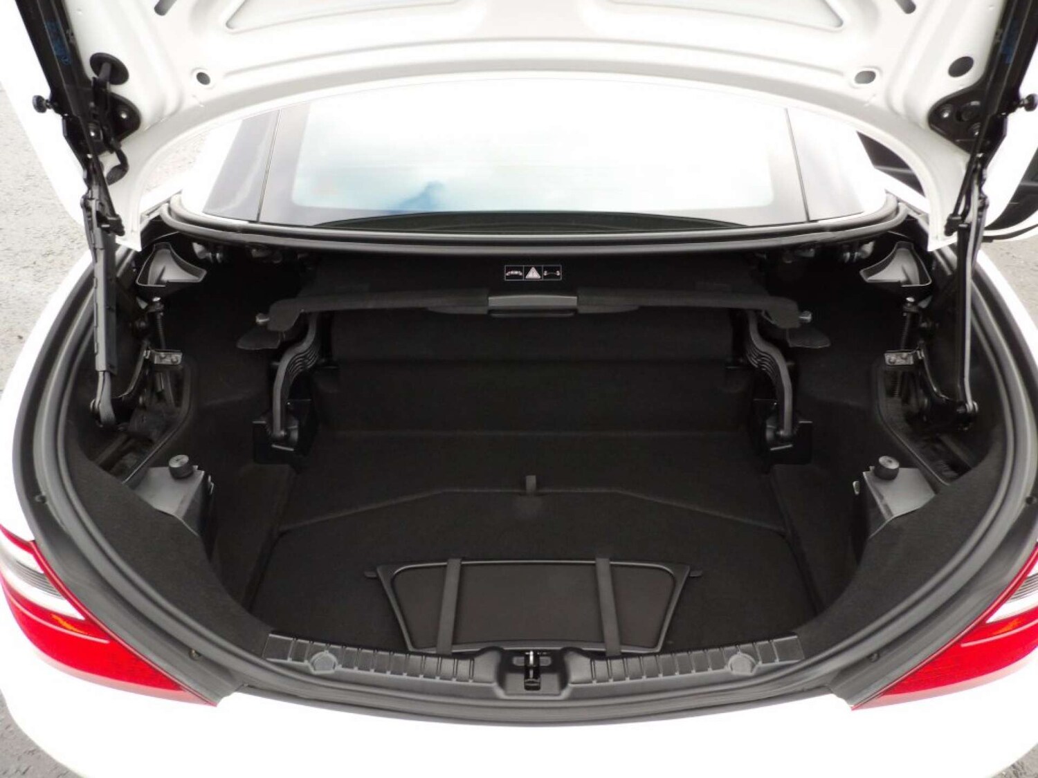 Used Mercedes-Benz SLK 2013 for sale - 76608836: Photo 27