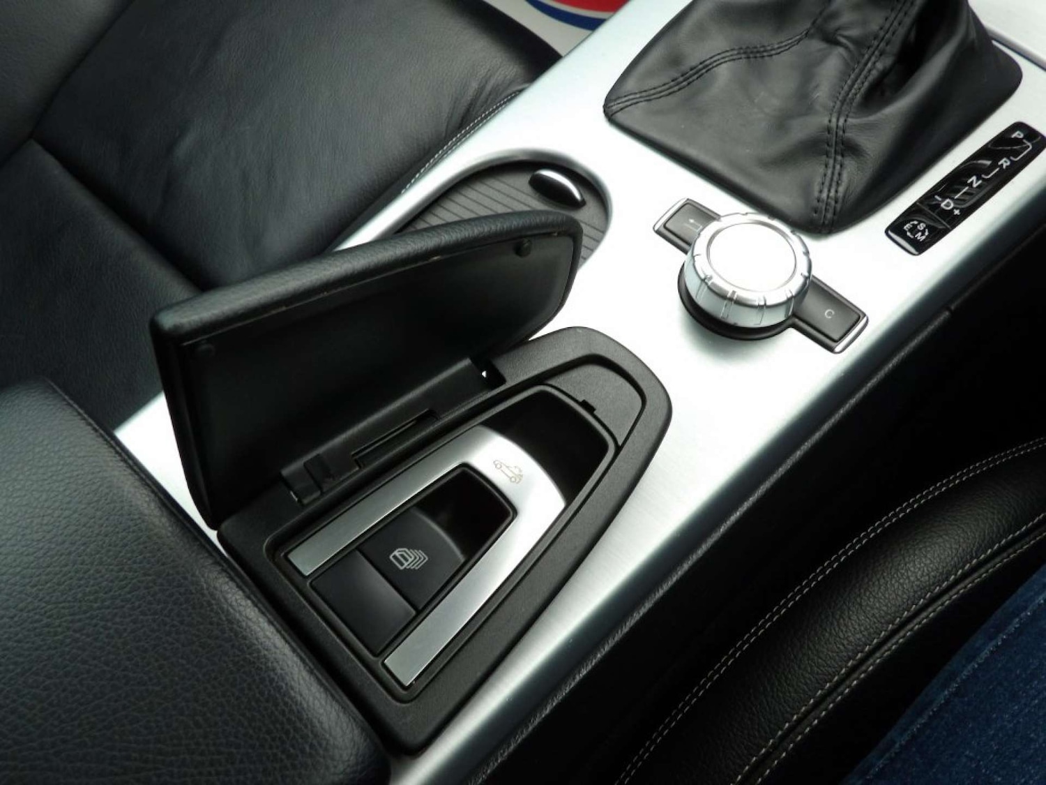 Used Mercedes-Benz SLK 2013 for sale - 76608836: Photo 33