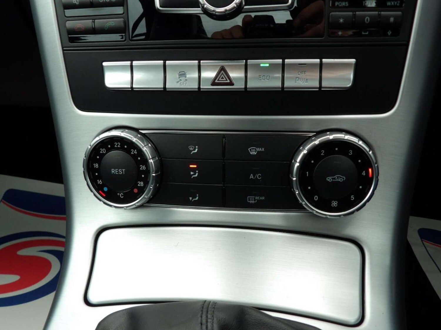 Used Mercedes-Benz SLK 2013 for sale - 76608836: Photo 34