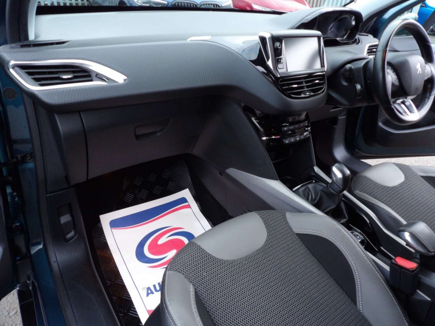 Used Peugeot 2008 2017 for sale - 77807482: Photo 14