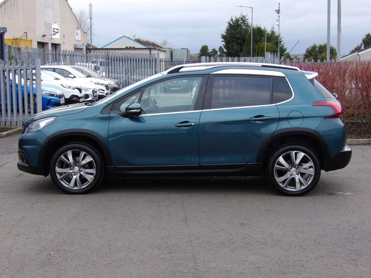 Used Peugeot 2008 2017 for sale - 77807482: Photo 4