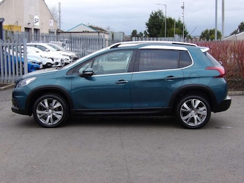 Used Peugeot 2008 2017 for sale - 77807482: Photo