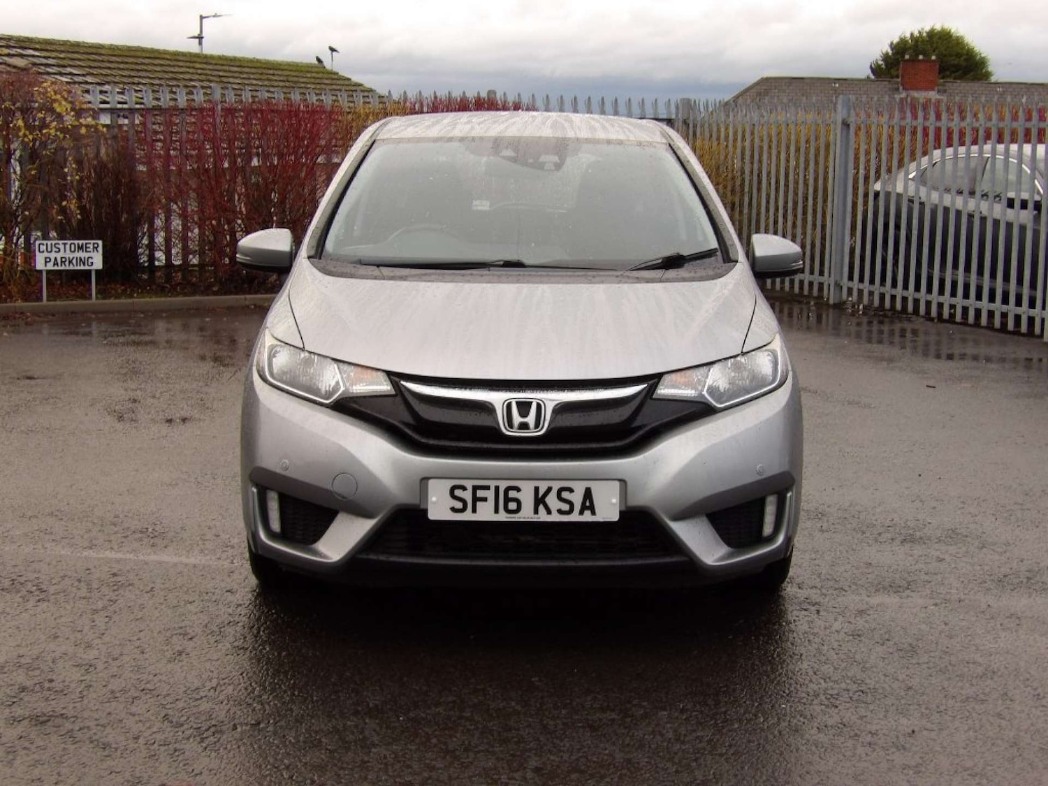 Used Honda Jazz 2016 for sale - 76569715: Photo 2