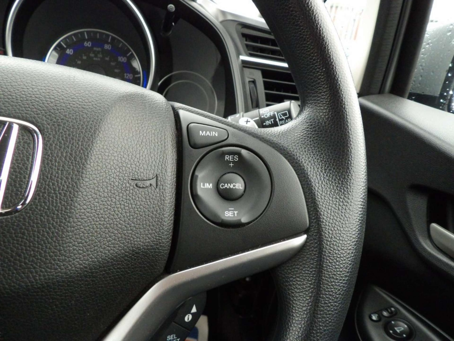 Used Honda Jazz 2016 for sale - 76569715: Photo 22