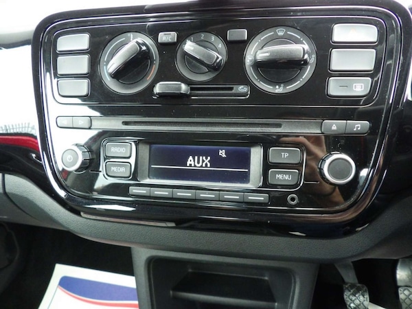 Used Volkswagen up! 2015 for sale - 76278191: Photo 23
