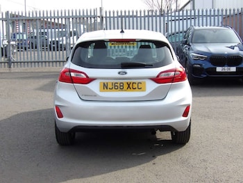 Used Ford Fiesta 2018 for sale - 77975384: Photo