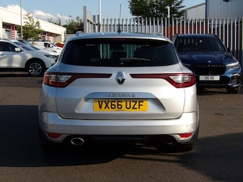 Used Renault Megane 2016 for sale - 79483528: Photo