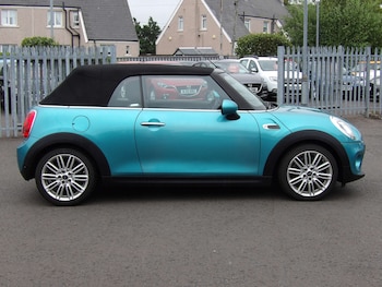 Used MINI Convertible 2017 for sale - 79142618: Photo
