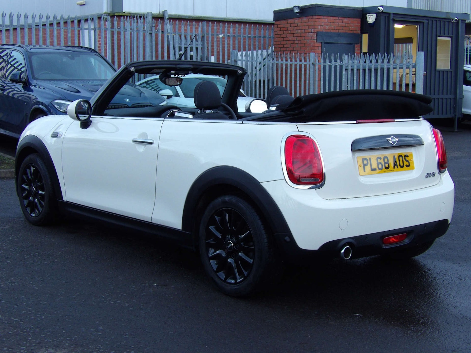 Used MINI Convertible 2018 for sale - 77140922: Photo 13