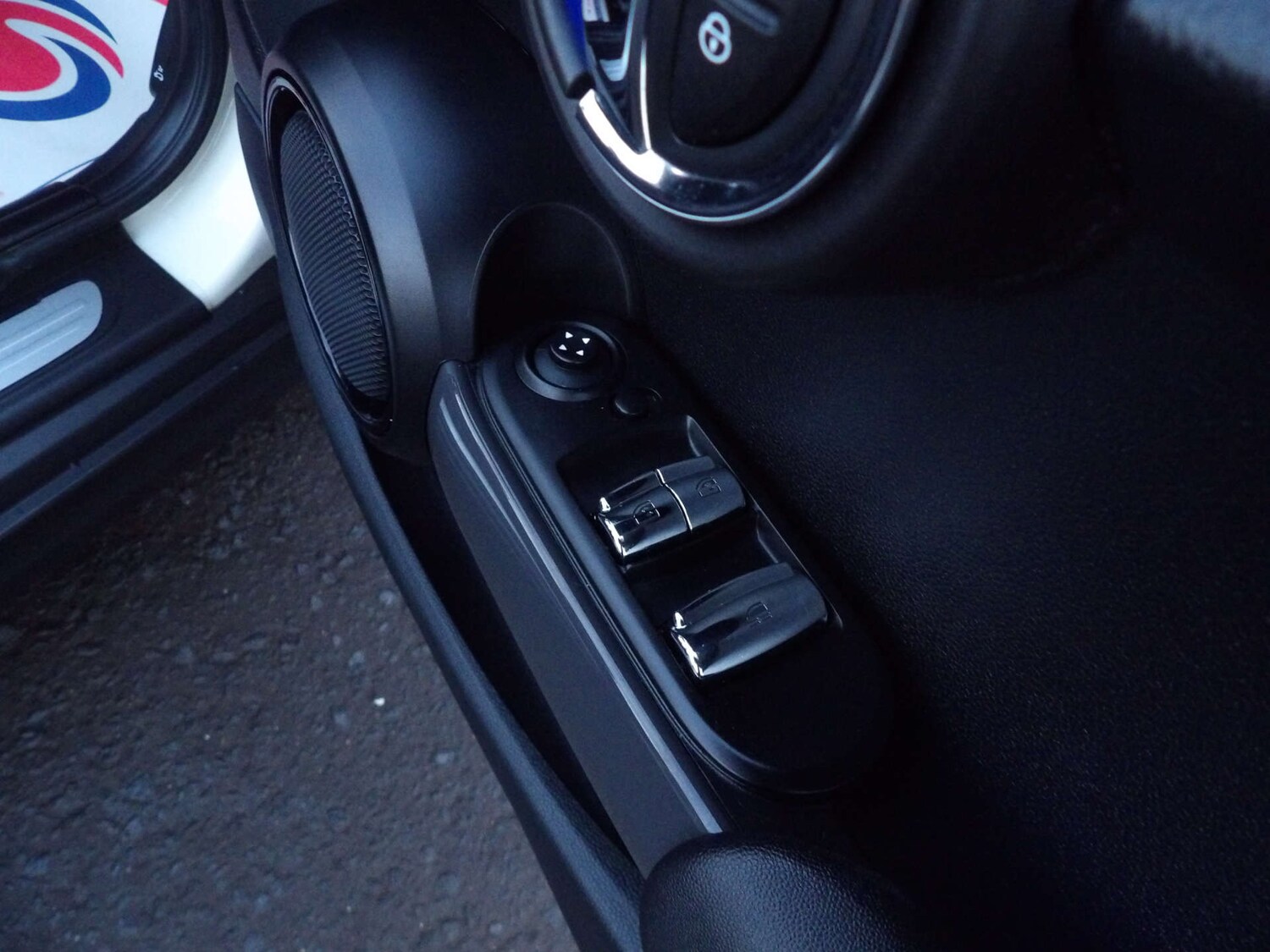 Used MINI Convertible 2018 for sale - 77140922: Photo 28