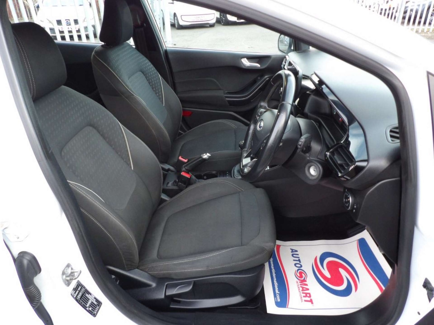 Used Ford Fiesta 2018 for sale - 76630392: Photo 11