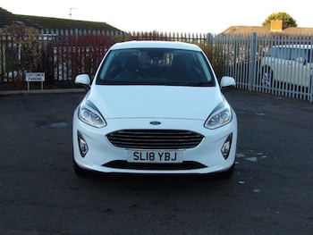 Used Ford Fiesta 2018 for sale - 76630392: Photo