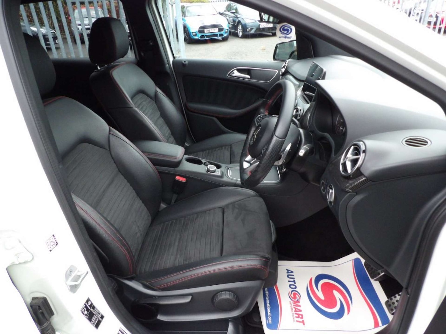Used Mercedes-Benz B Class 2017 for sale - 76363697: Photo 11