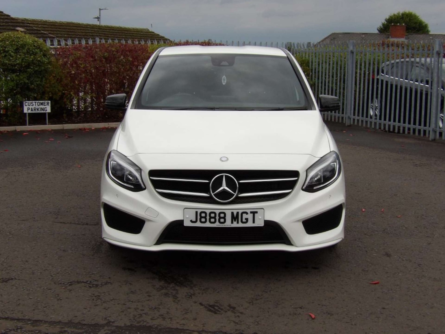 Used Mercedes-Benz B Class 2017 for sale - 76363697: Photo 2