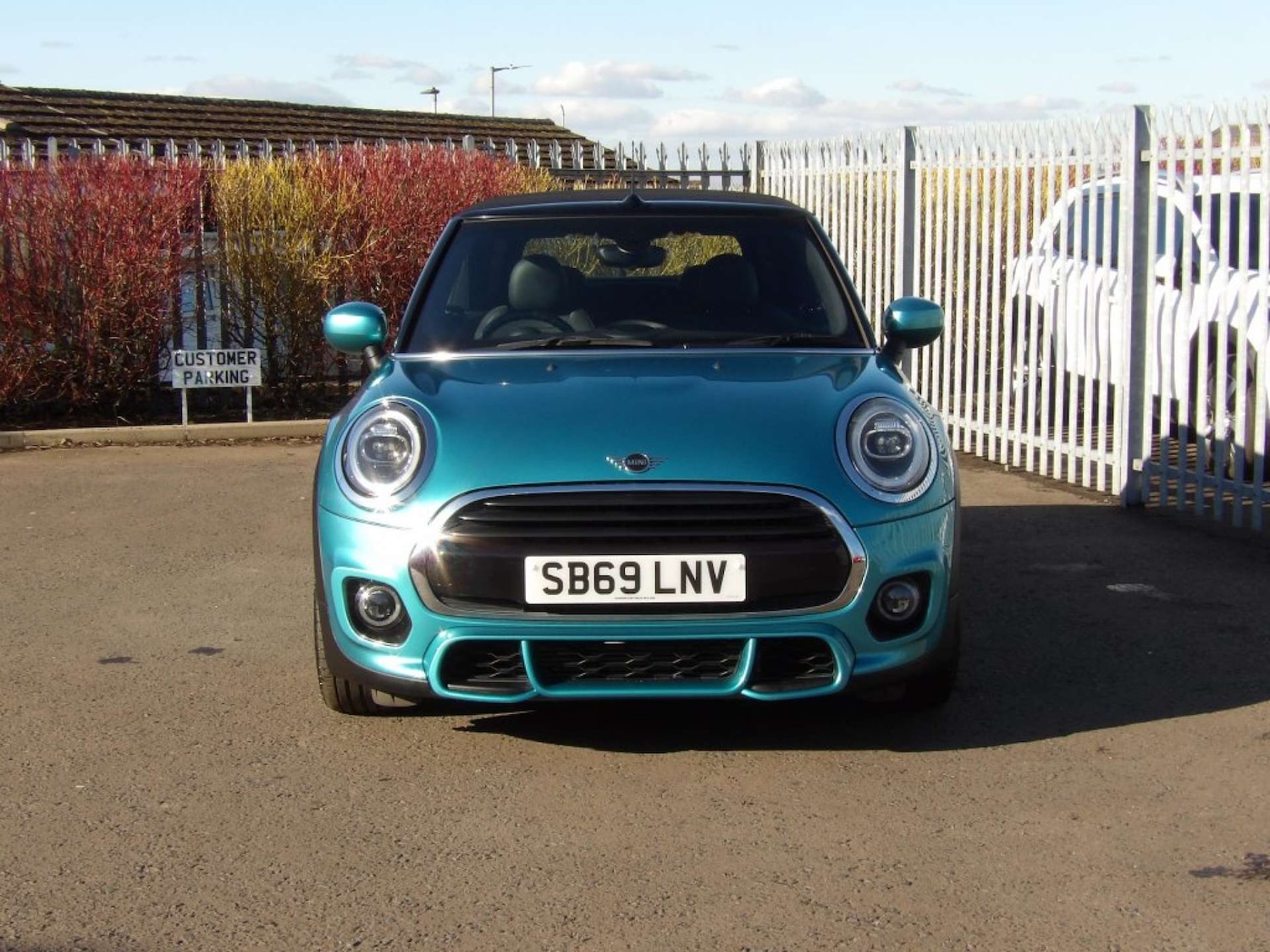 Used MINI Convertible 2019 for sale - 77807478: Photo 2