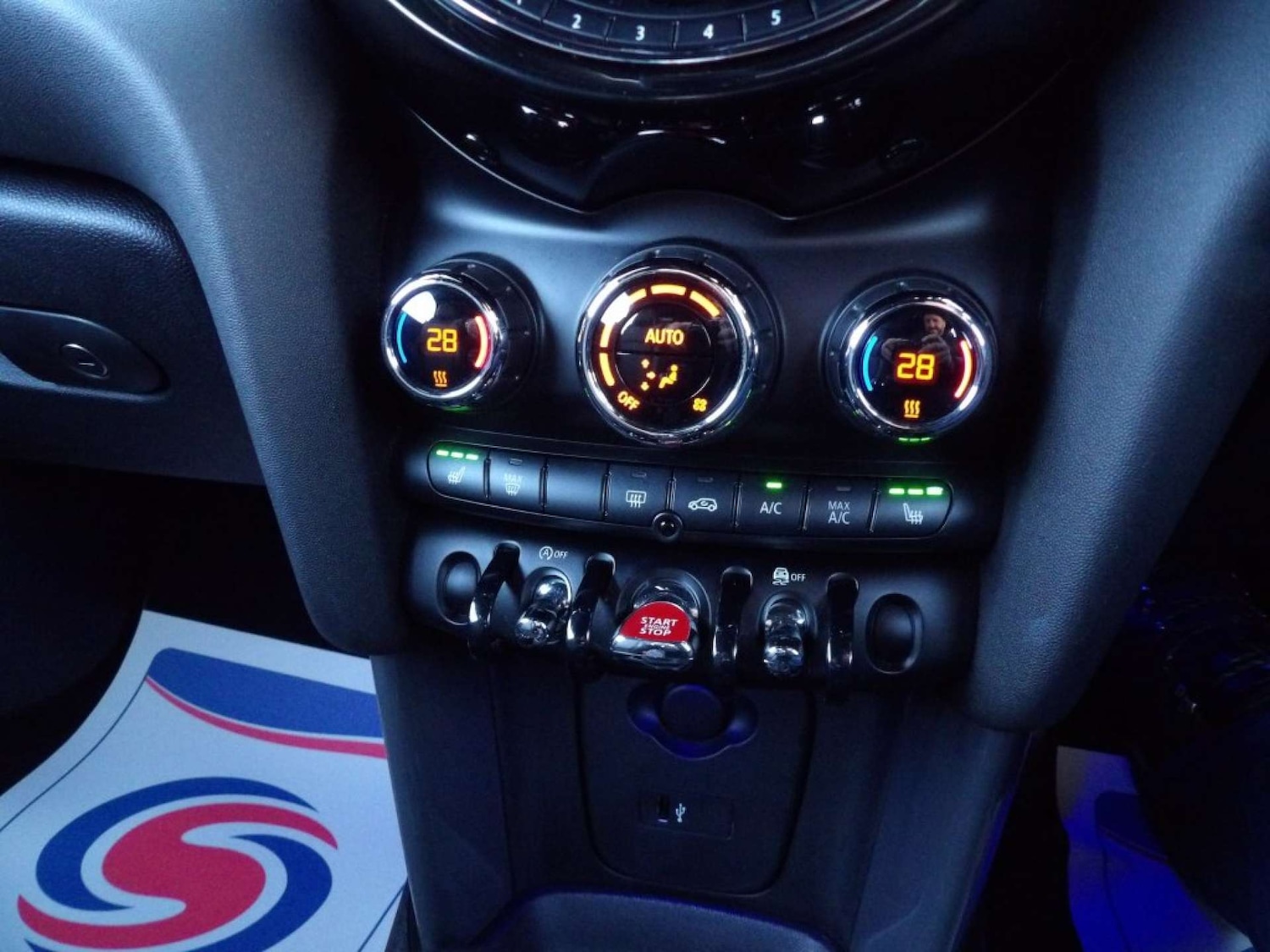 Used MINI Convertible 2019 for sale - 77807478: Photo 33