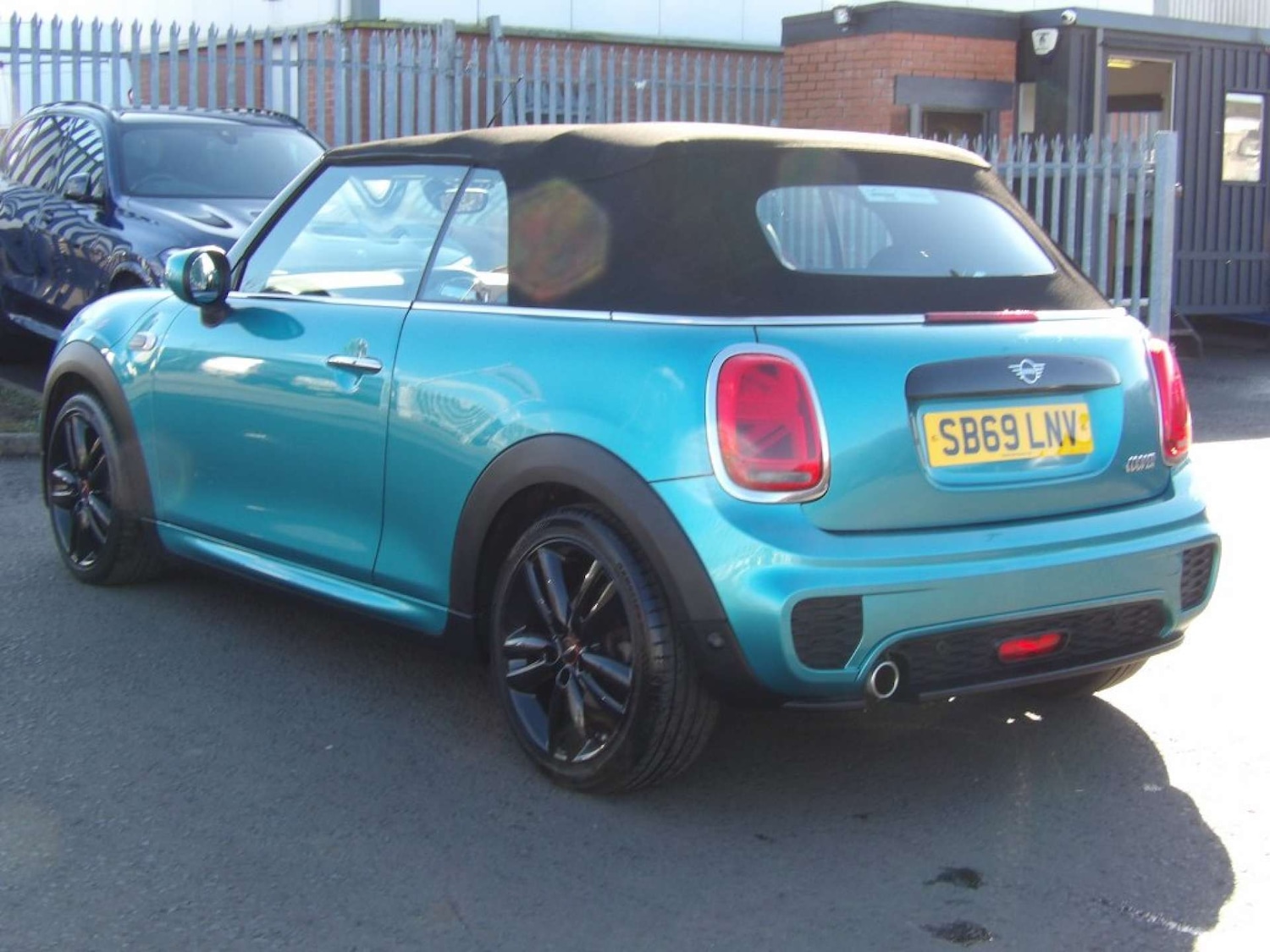 Used MINI Convertible 2019 for sale - 77807478: Photo 5