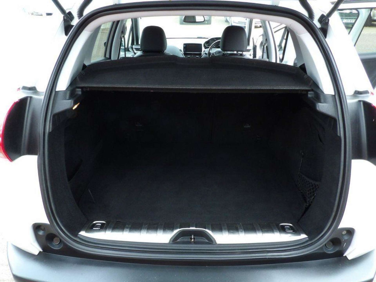 Used Peugeot 2008 2017 for sale - 76601877: Photo 19