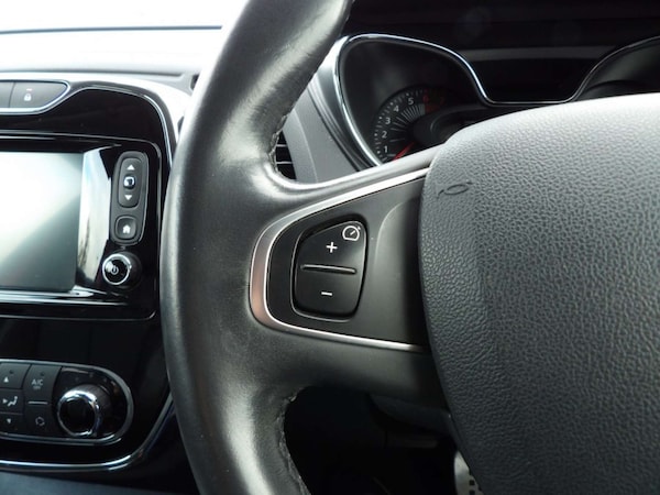 Used Renault Captur 2016 for sale - 76172798: Photo 24