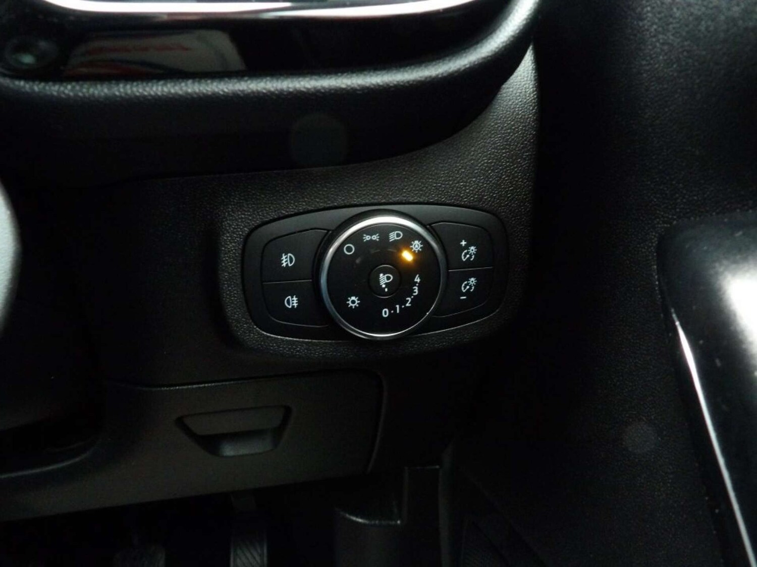 Used Ford Fiesta 2018 for sale - 77470070: Photo 20