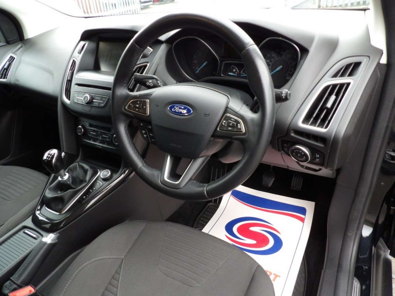 Used Ford Focus 2015 for sale - 75836597: Photo 10