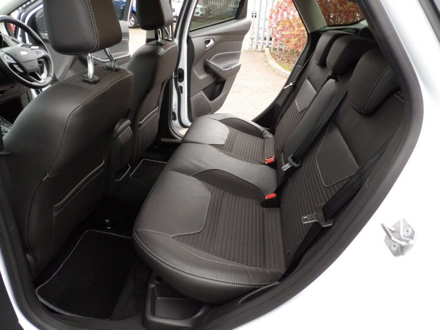 Used Ford Focus 2017 for sale - 76363694: Photo 17