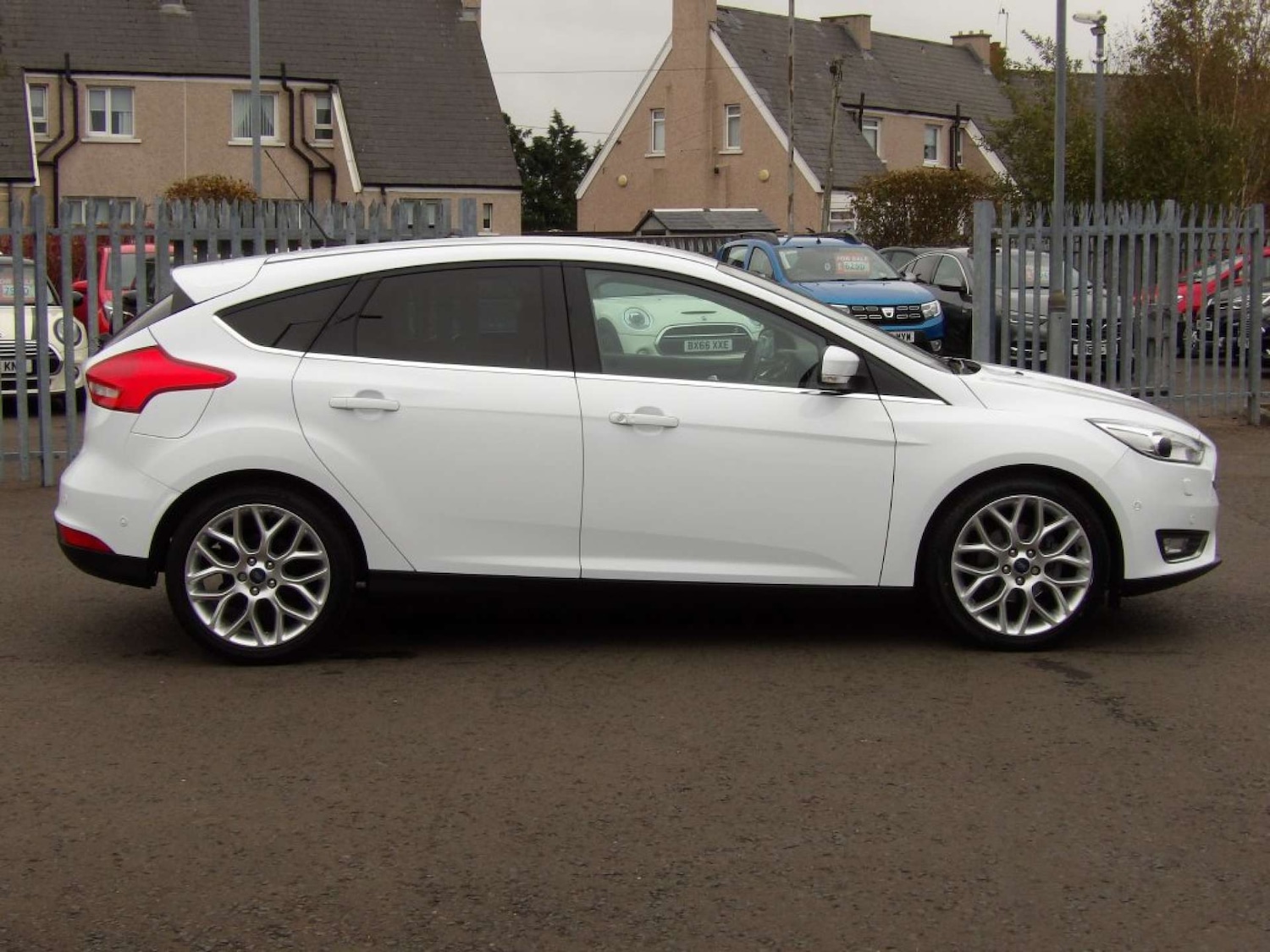 Used Ford Focus 2017 for sale - 76363694: Photo 8
