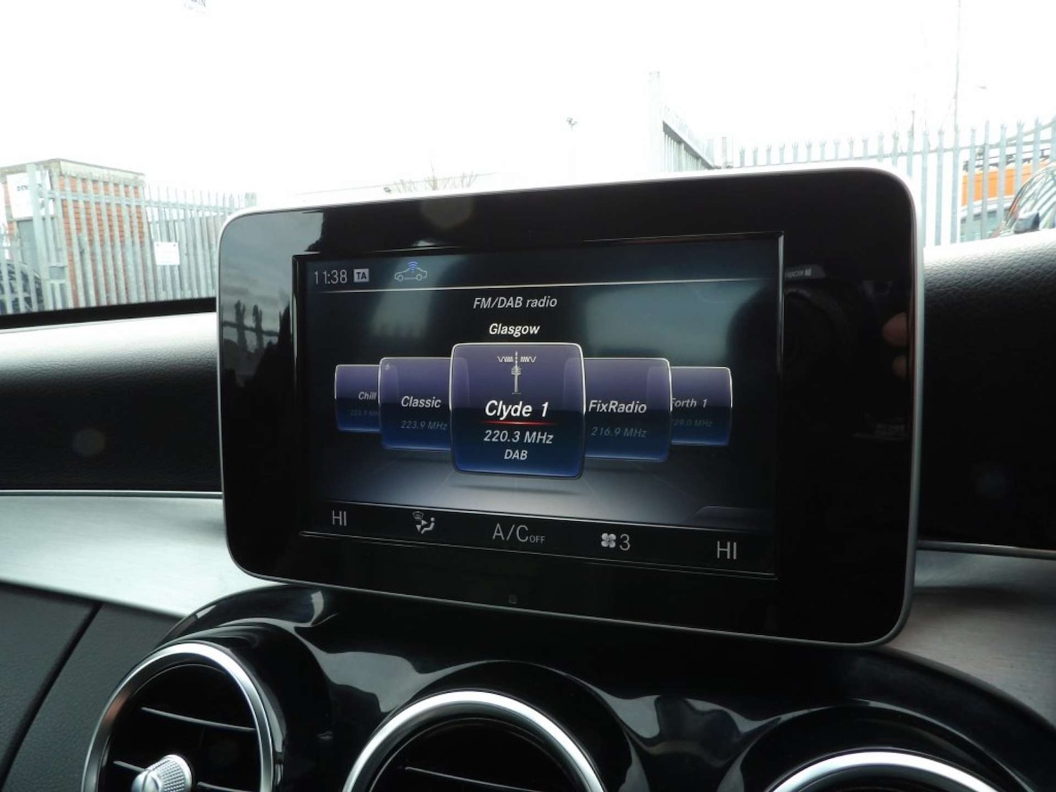 Used Mercedes-Benz C Class 2017 for sale - 77470075: Photo 27