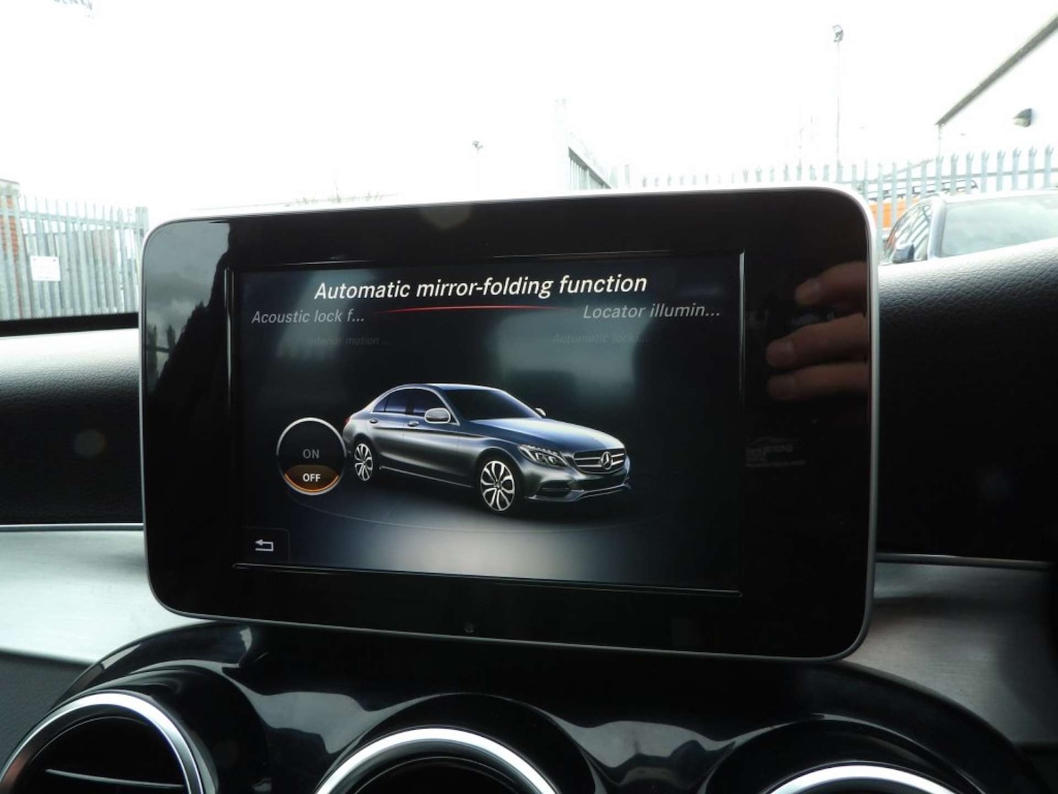 Used Mercedes-Benz C Class 2017 for sale - 77470075: Photo 31