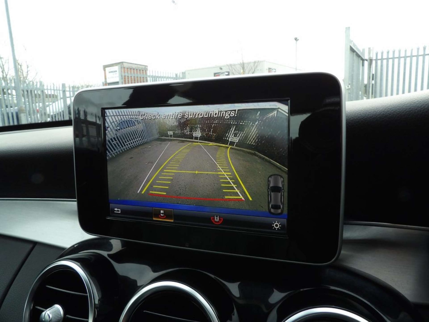 Used Mercedes-Benz C Class 2017 for sale - 77470075: Photo 32