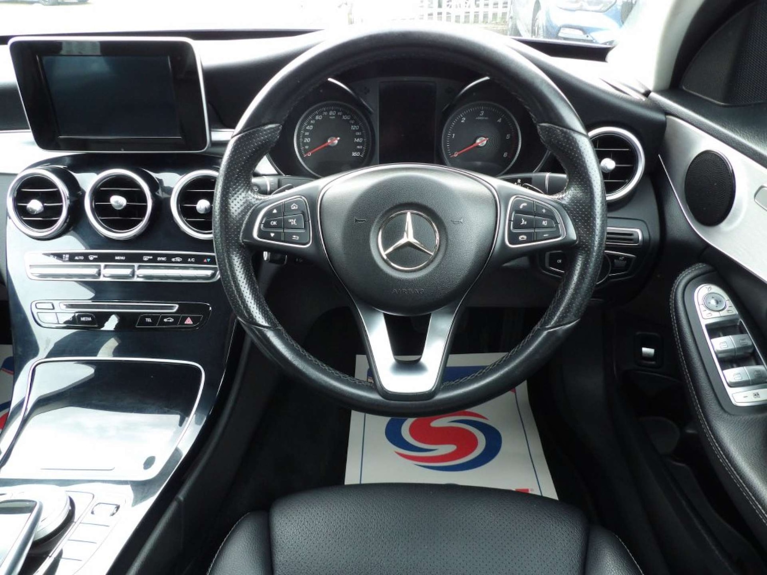 Used Mercedes-Benz C Class 2017 for sale - 77470075: Photo 9