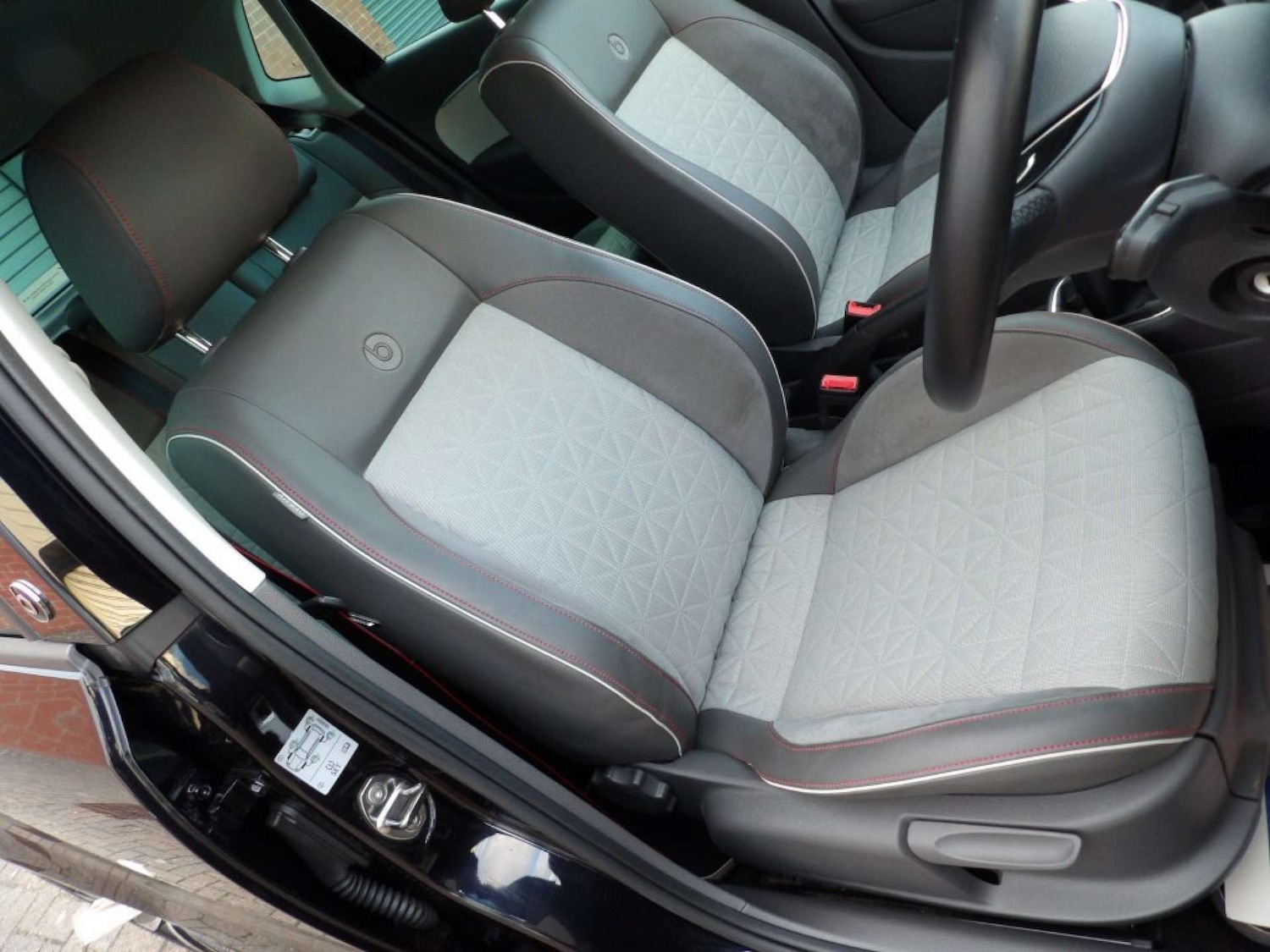 Used Volkswagen Polo 2016 for sale - 76363617: Photo 12