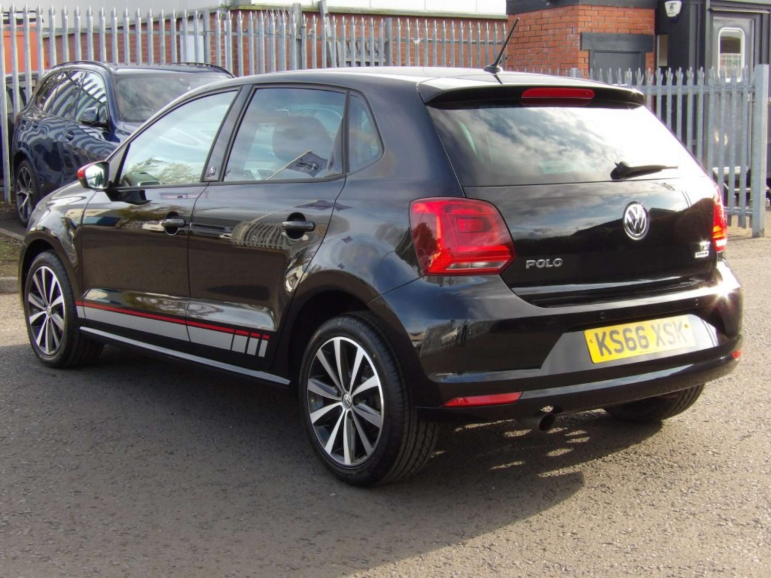 Used Volkswagen Polo 2016 for sale - 76363617: Photo 5