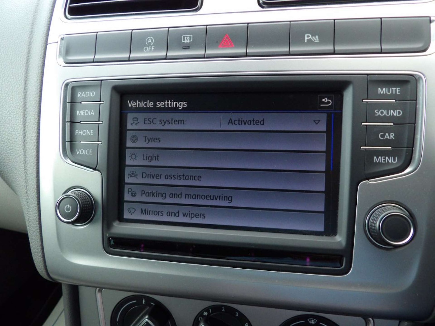 Used Volkswagen Polo 2016 for sale - 76600644: Photo 34