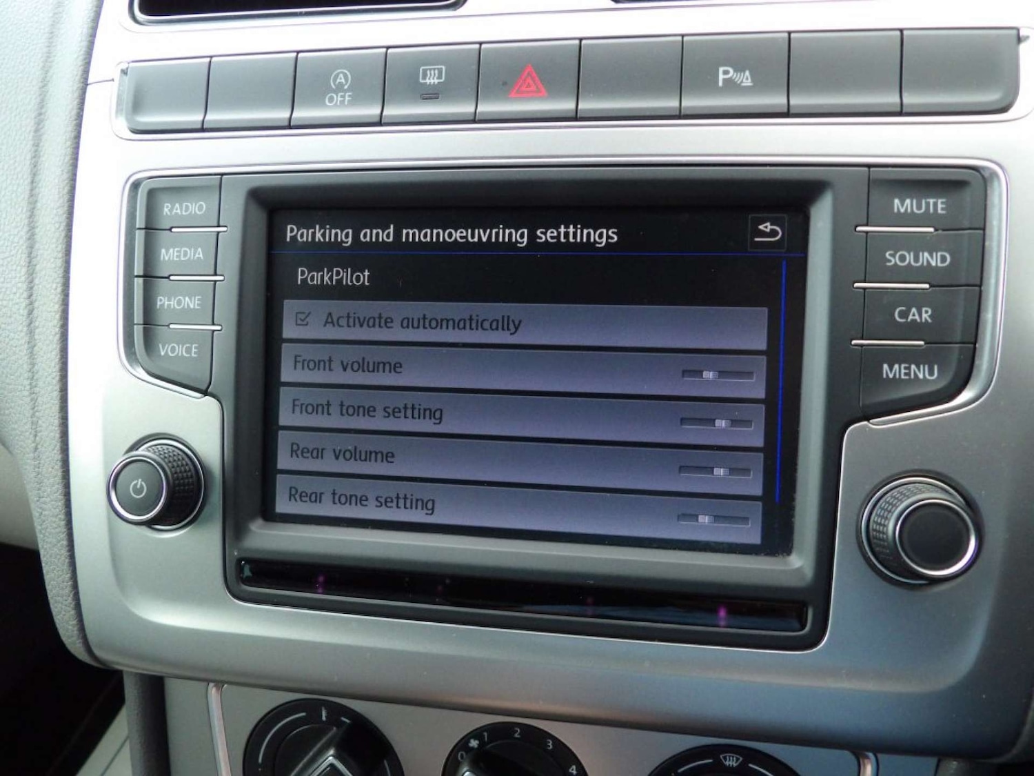 Used Volkswagen Polo 2016 for sale - 76600644: Photo 35