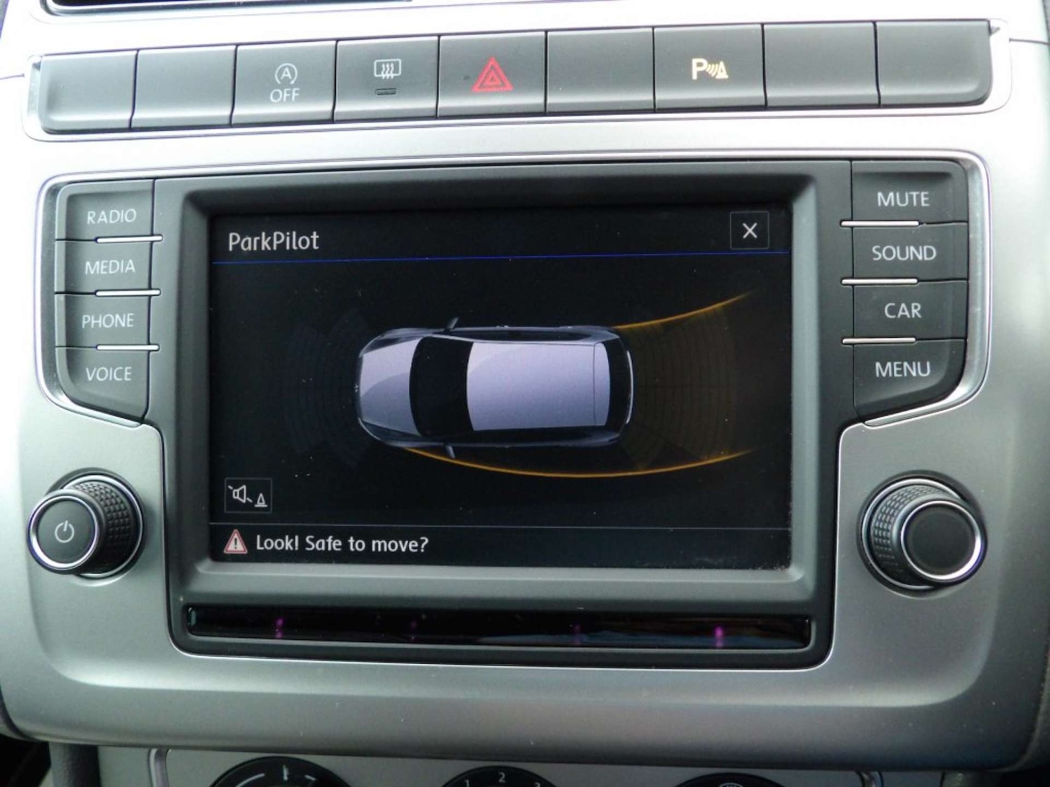 Used Volkswagen Polo 2016 for sale - 76600644: Photo 36