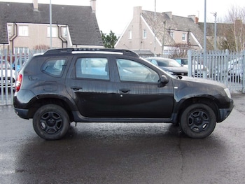 Used Dacia Duster 2017 for sale - 77022443: Photo