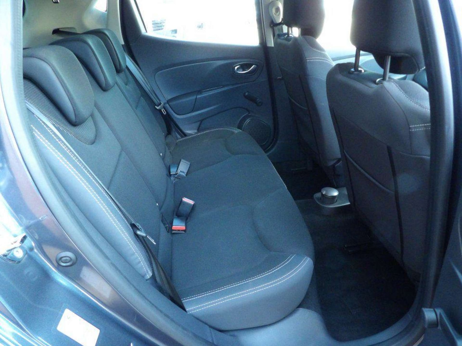 Used Renault Clio 2017 for sale - 76602135: Photo 13