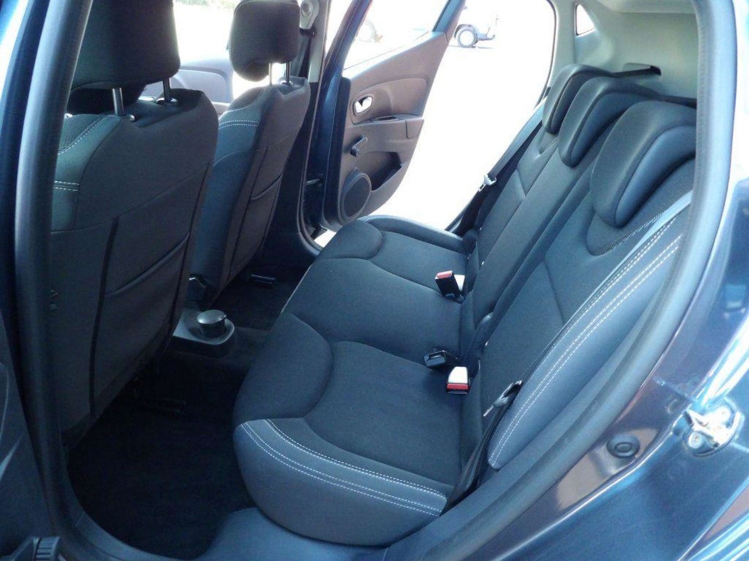 Used Renault Clio 2017 for sale - 76602135: Photo 17