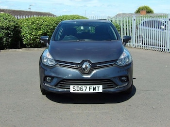 Used Renault Clio 2017 for sale - 76602135: Photo
