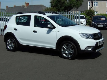 Used Dacia Sandero Stepway 2018 for sale - 77303975: Photo